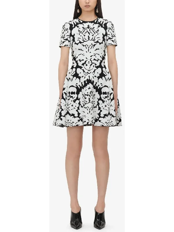 Damask Jacquard Mini Dress in Black and White Fashionable Lace Mini Dress