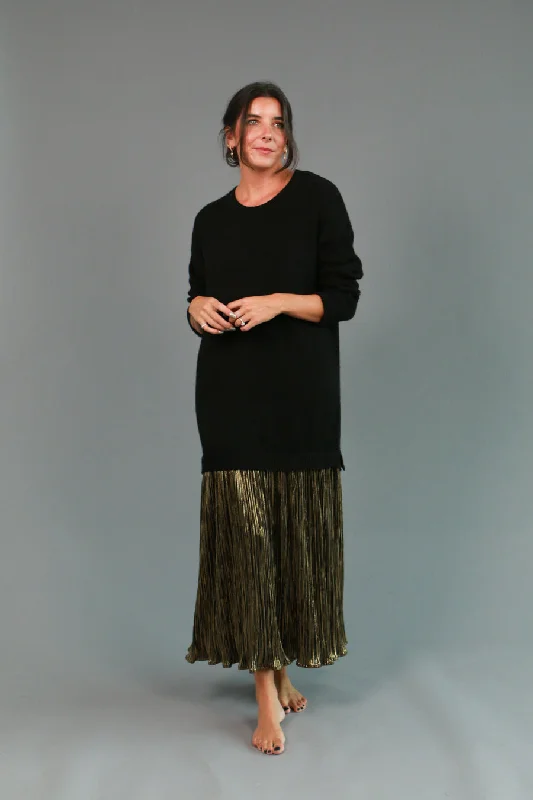 Victoria Maxi Dress in Black Comfortable Bohemian Maxi Dress