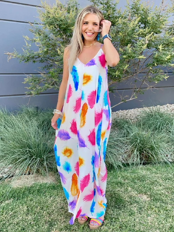 Live in Color Feather Print Maxi Dress with Pockets Fashionable Halter Neck Maxi Dress