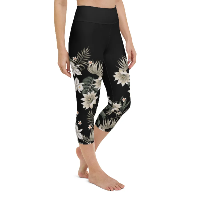 Women's UPF 50 Cropped Swim Pant, Black Hawaiian Lily Swim Capri Leggings Full Coverage Swimsuit